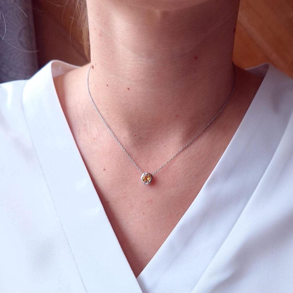 Weißgold Halskette mit Citrin Anhänger